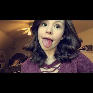 Meet your Posher, Ava